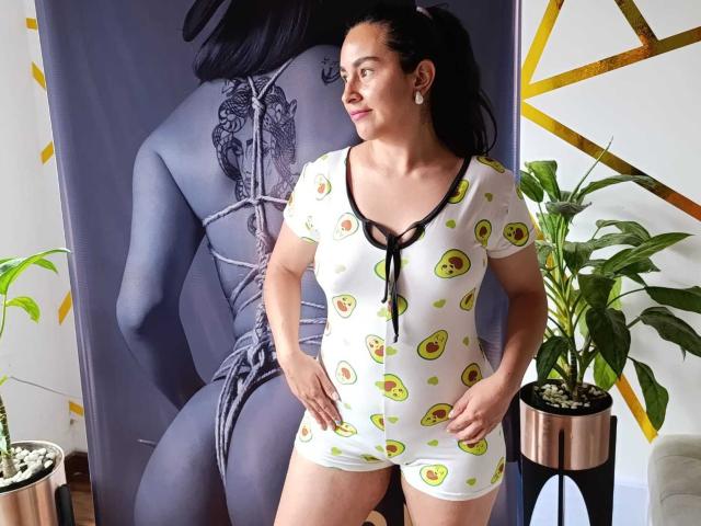KristenWhow - Live sex cam - 23142341
