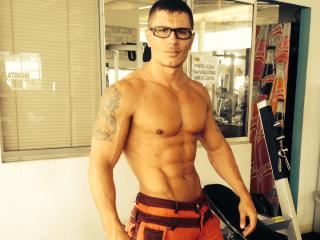 Jericod - Chat live x with this brown hair Horny gay lads 
