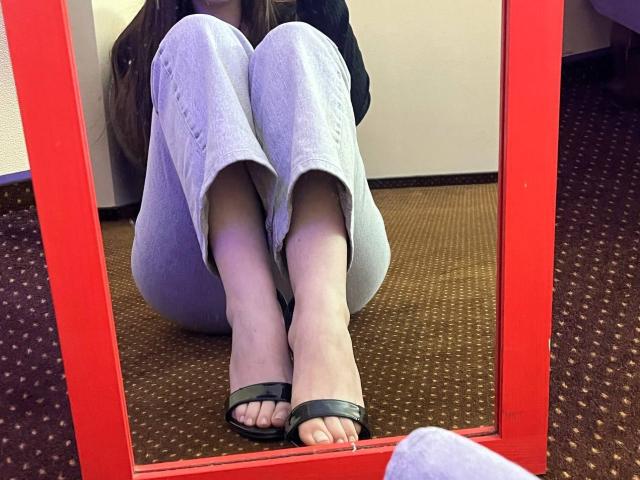 Valissia - Live Sex Cam - 23150981