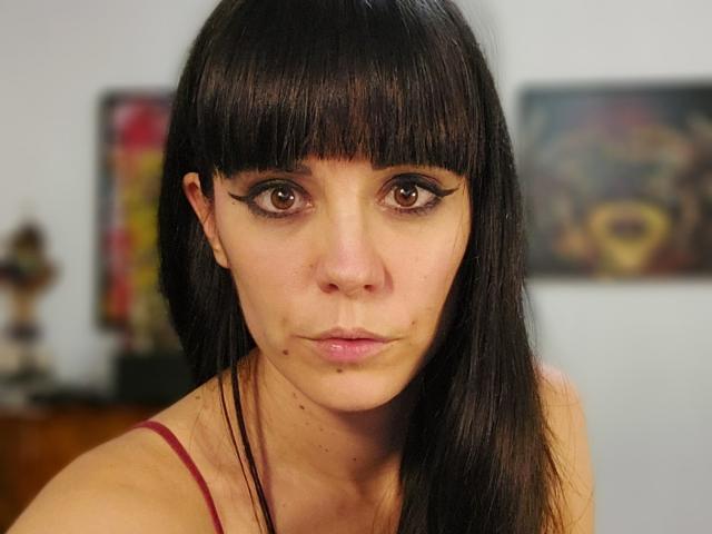 OrianaLaFrancaise - Live sex cam - 23156001
