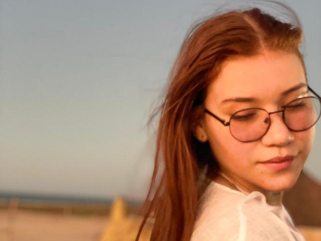 KhalessiHot - Live Sex Cam - 23178193