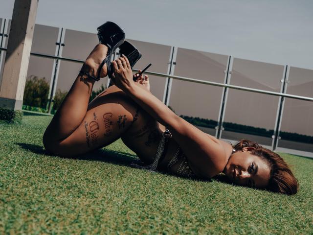 MadyLux - Live sex cam - 23181889