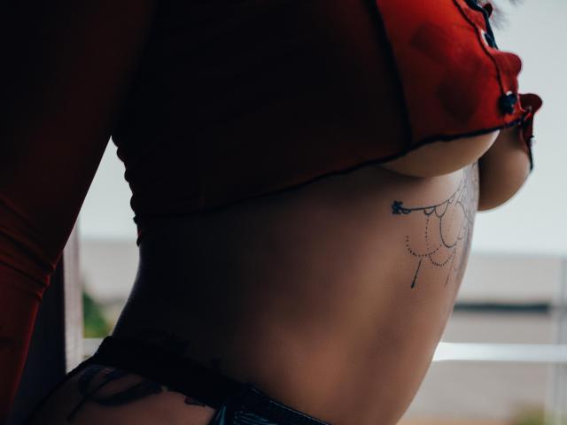 MadyLux - Live porn &amp; sex cam - 23182001