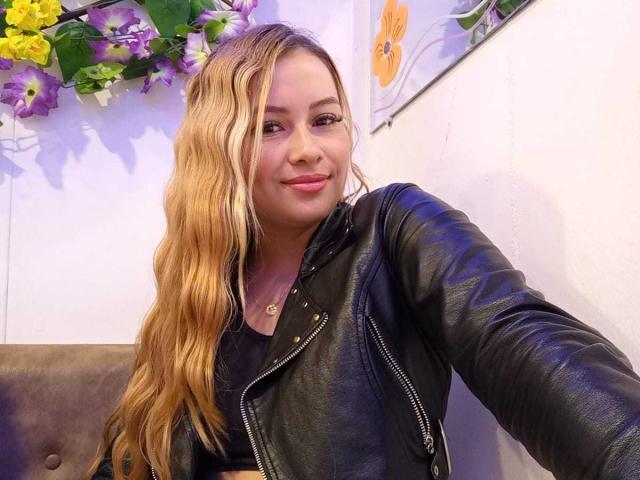 ScarletRhyss - Live sex cam - 23184745