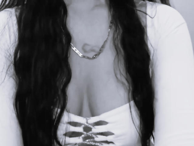 PaulineMorin - Live sex cam - 23185673