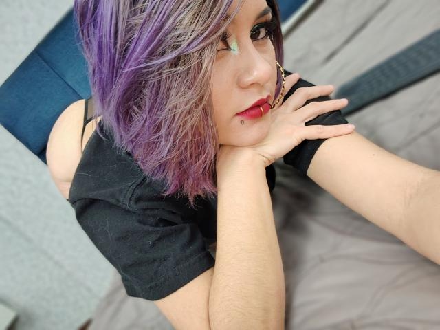 CassieJones - Live sex cam - 23186193