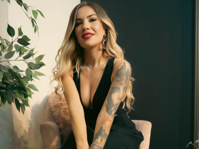ZoeyMarie - Live Sex Cam - 23189745