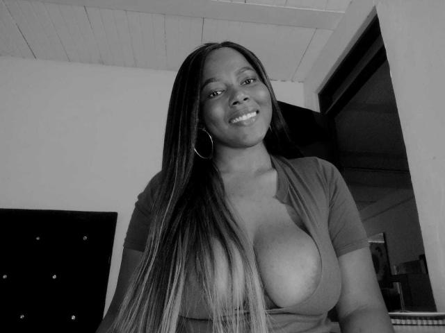 EmiraHot - Live sex cam - 23191061