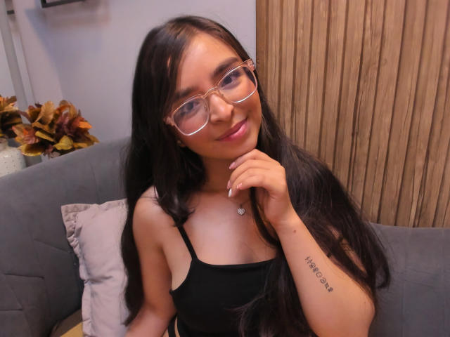 EvaMcAllister - Live porn &amp; sex cam - 23198353