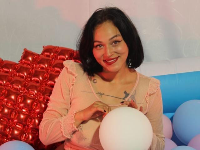 TheodoraBella - Live sex cam - 23203645