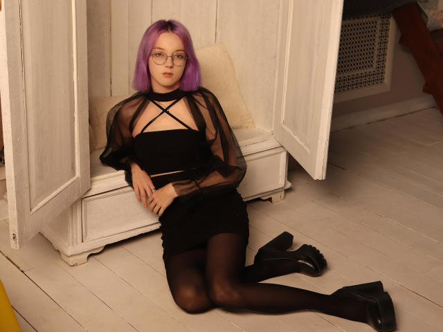 LinaBloom - Live porn &amp; sex cam - 23212697