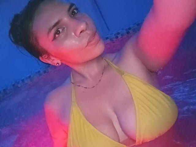 VioletaStone - Live sex cam - 23220101