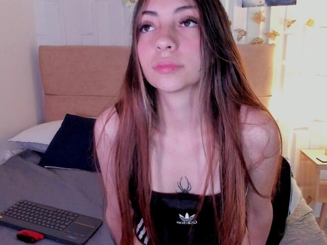 LilithSinclair - Sexe cam en vivo - 23221401