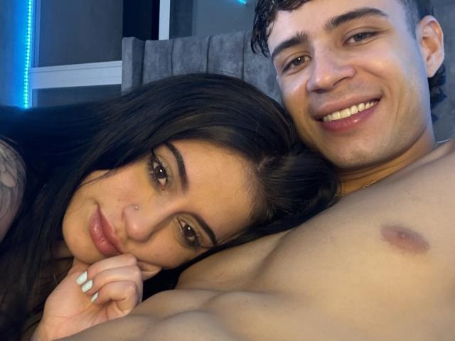 SofiaAndgeordi - Live sex cam - 23222693