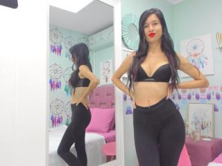 LiaDaven - Live Sex Cam - 23226053