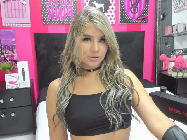 SashaPolet - Live porn &amp; sex cam - 23229749