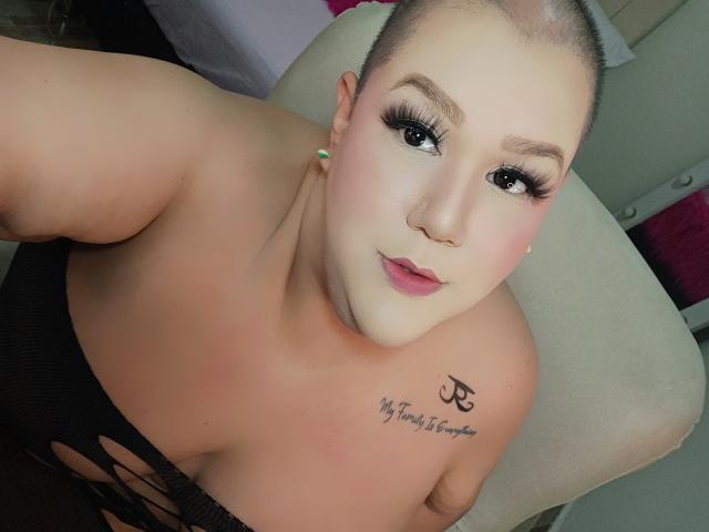 GiannaMorrys - Live porn &amp; sex cam - 23230597