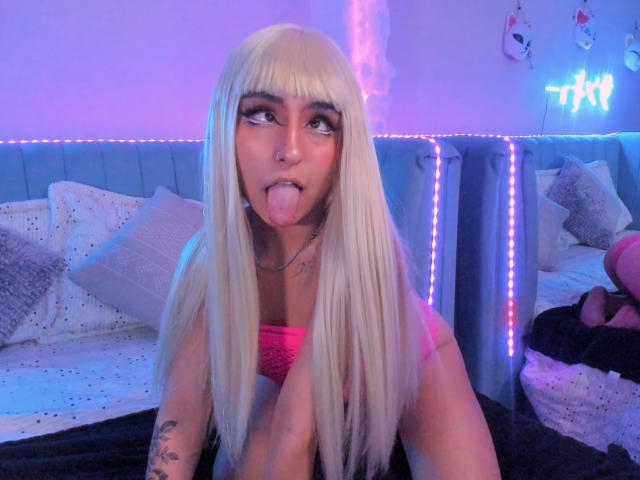 MaveParker - Live sex cam - 23231133