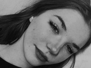 SweetCherryKira - Sexe cam en vivo - 23233121