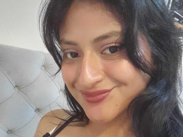 EmilyKingsley - Live sex cam - 23233533