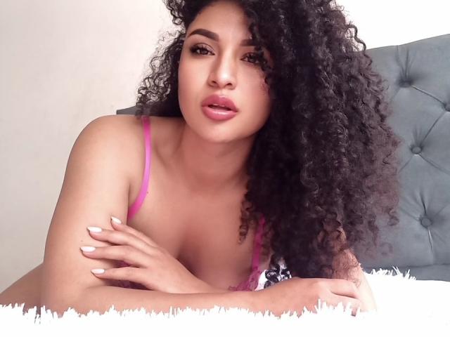 CarlaMuille - Live sex cam - 23233713