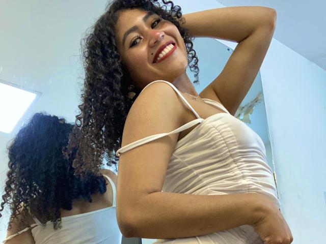 SophieSonyas - Live Sex Cam - 23238953