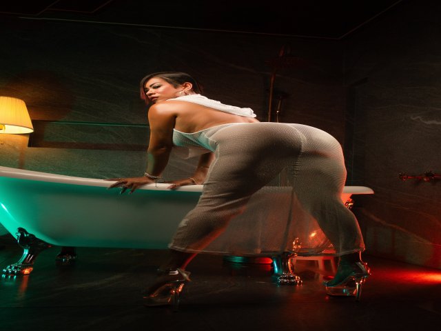 AlixLow - Sexe cam en vivo - 23240297