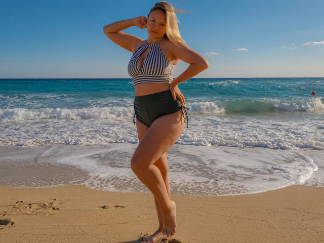 SallyVerda - Live porn &amp; sex cam - 23245357