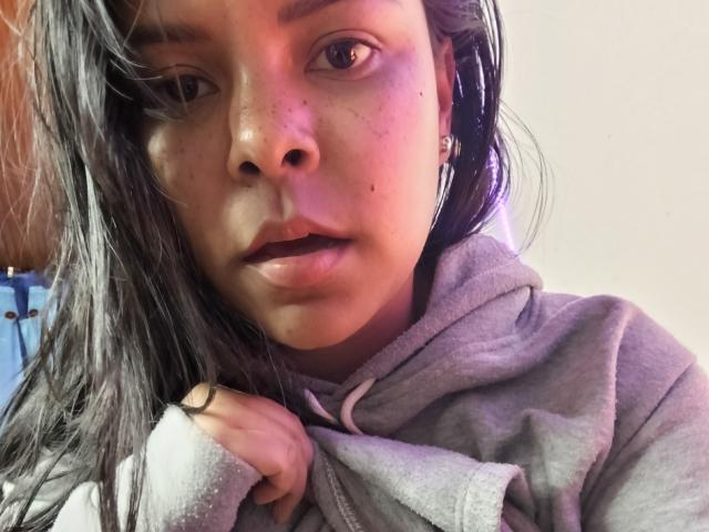 PaulaSimone - Live Sex Cam - 23246677