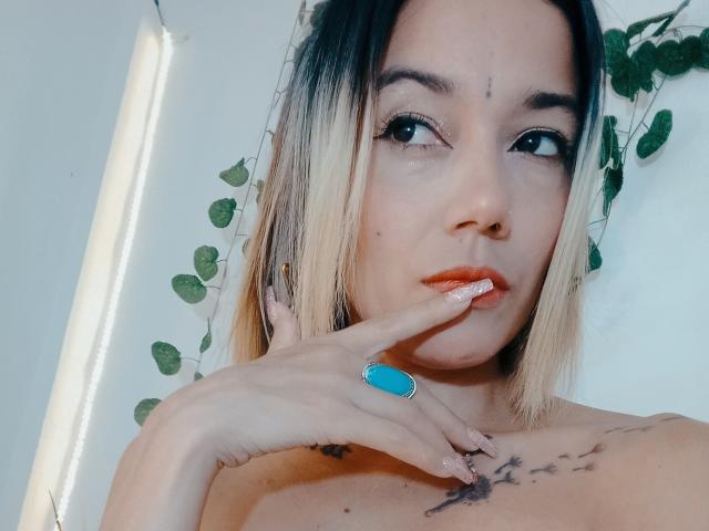 Veroo69 - Live sex cam - 23249725