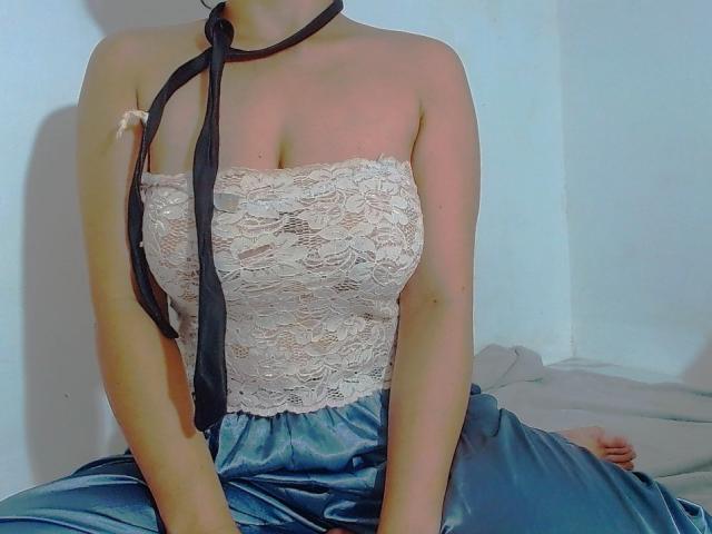 Jenilyn - Live porn &amp; sex cam - 23251465