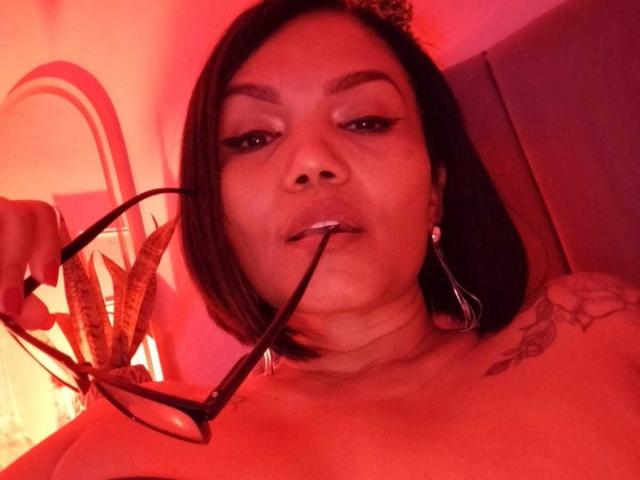 ExoticLyla - Live sex cam - 23254293