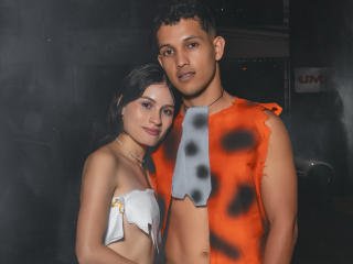 EmilyAndMaximo - Live Sex Cam - 23263689