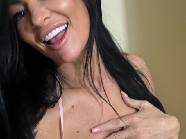 AndraD - Live sex cam - 23265973