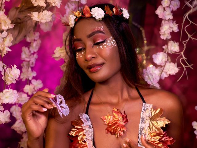 LaylaBaker - Live Sex Cam - 23267685