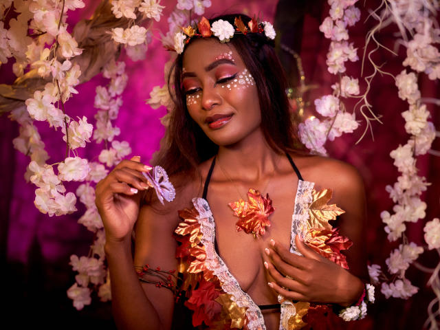 LaylaBaker - Live Sex Cam - 23267689