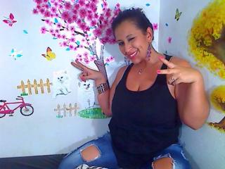 SalomeSweet - Live sex cam - 2327104