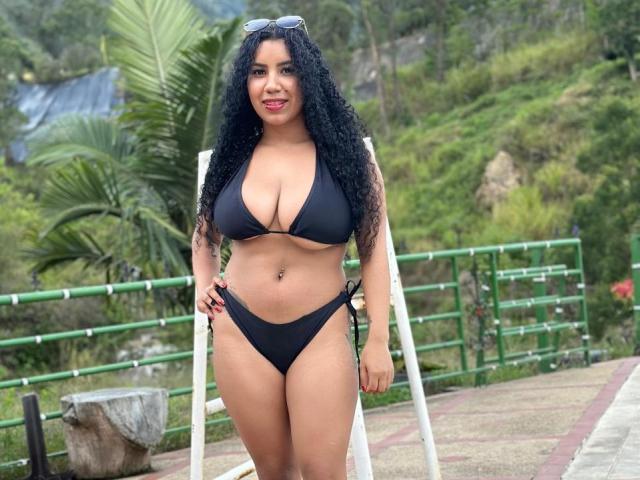 SerenaWillow - Live sex cam - 23271833