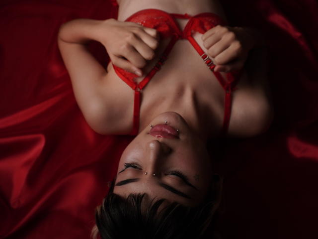 ClaireUwu - Sexe cam en vivo - 23273189