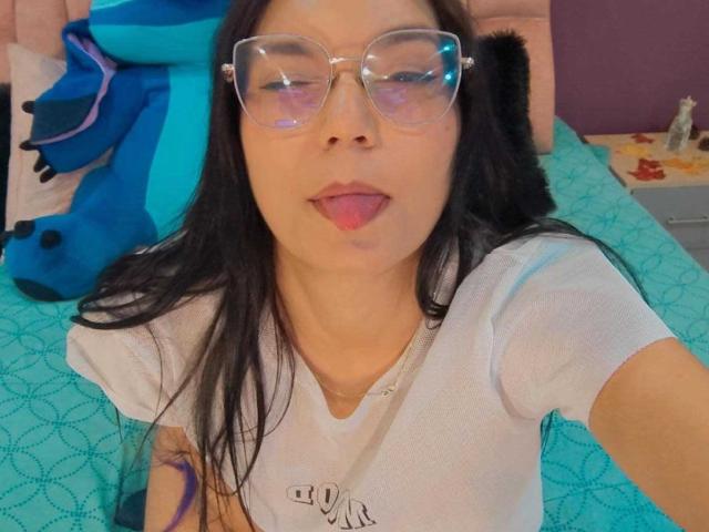 AriaLeenn - Live porn &amp; sex cam - 23277825