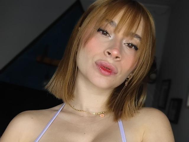 ChloeRocks - Live sex cam - 23280213