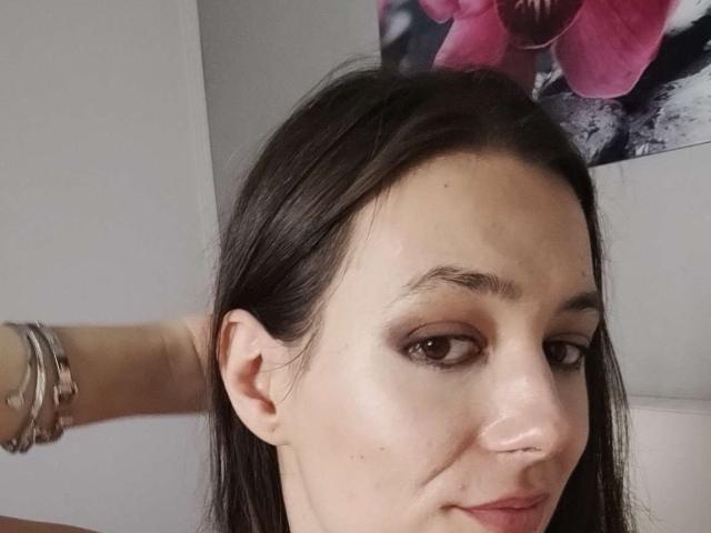 JuliaHuntis - Live porn &amp; sex cam - 23280657
