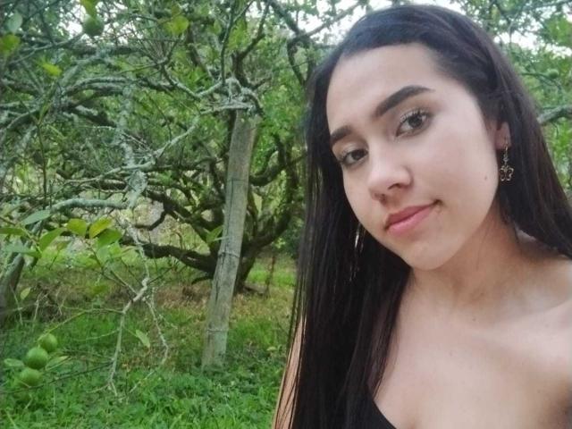 CelesteRusso - Live sex cam - 23283193