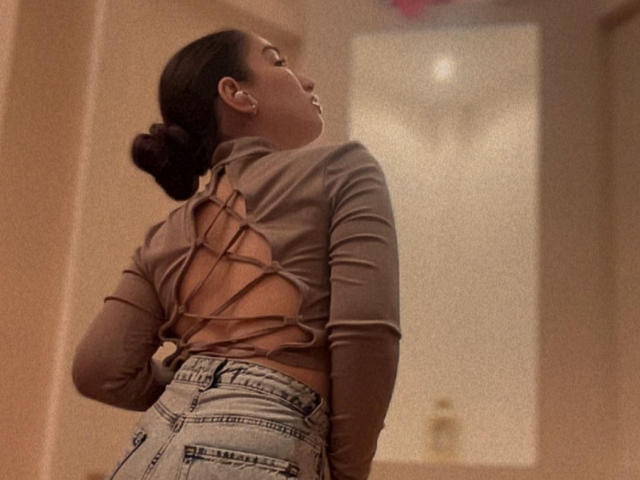 BeverlyApple - Live porn &amp; sex cam - 23285289