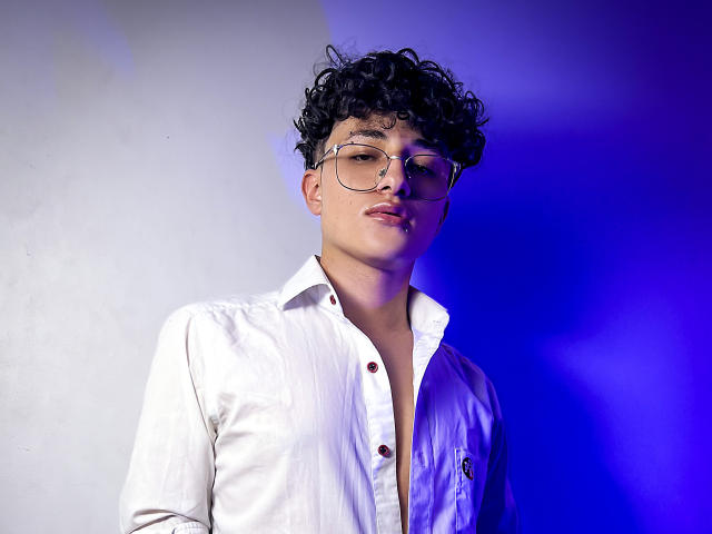 LukeConor - Live sex cam - 23286337