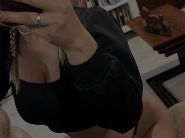 AtheneaRossi - Élő pornó és szexkamera - 23287393