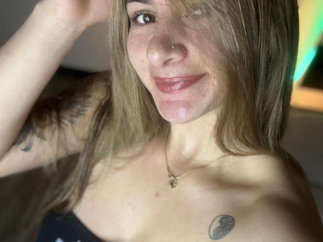 AtheneaRossi - Live porn &amp; sex cam - 23287453