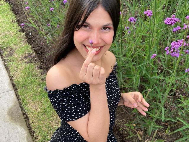 AmyXHottie - Live sex cam - 23289057