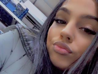 CherryDevine - Live Sex Cam - 23296473