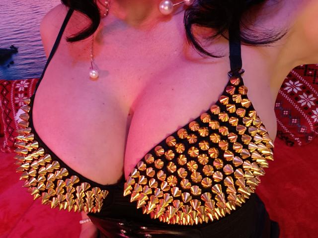 AmberSunshine - Live sex cam - 23296693